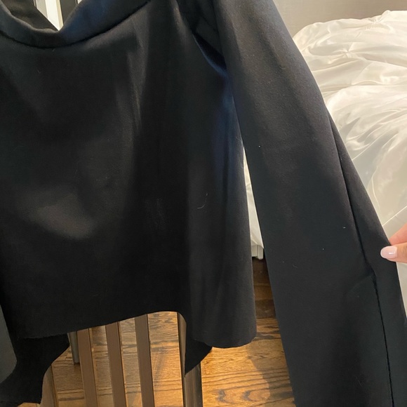 Off the shoulder high low black top - Picture 3 of 3